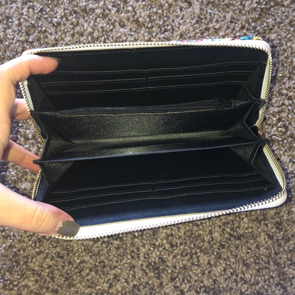 Wallet - Picture 2 of 2